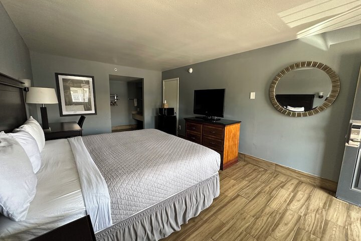 Room 35 of 44