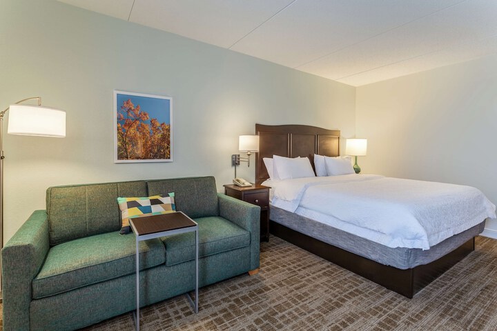 Hampton Inn Boston / Peabody
