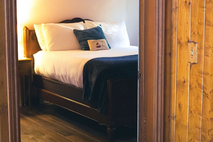 Room 40 of 50