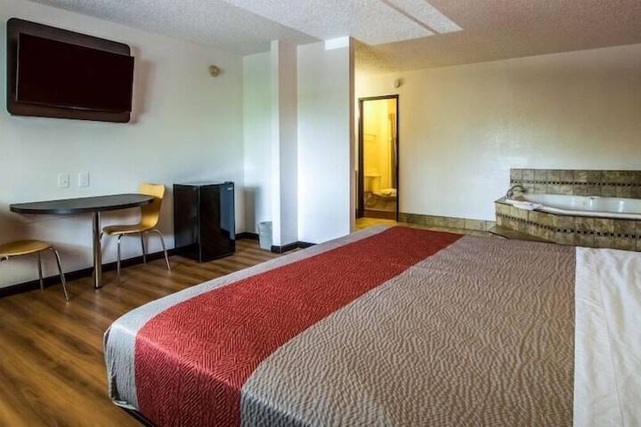 Motel 6 Ashland OH