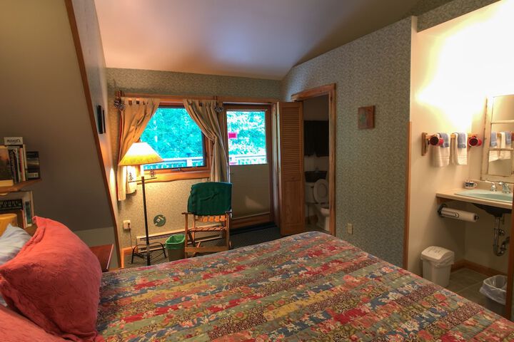 Room 14 of 64
