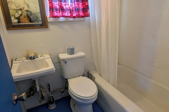 Room 185 of 286