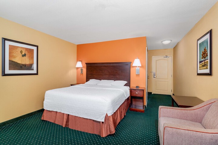 Hampton Inn & Suites Sacramento-Elk Grove Laguna I-5