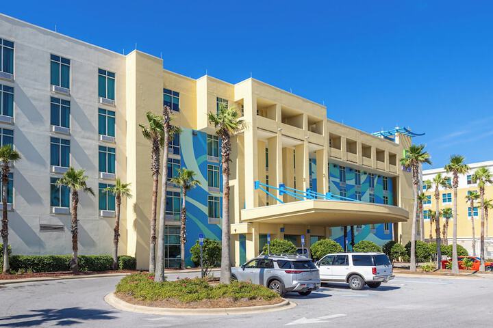 Holiday Inn Resort Fort Walton Beach by IHG