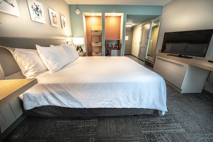 Room 17 of 62