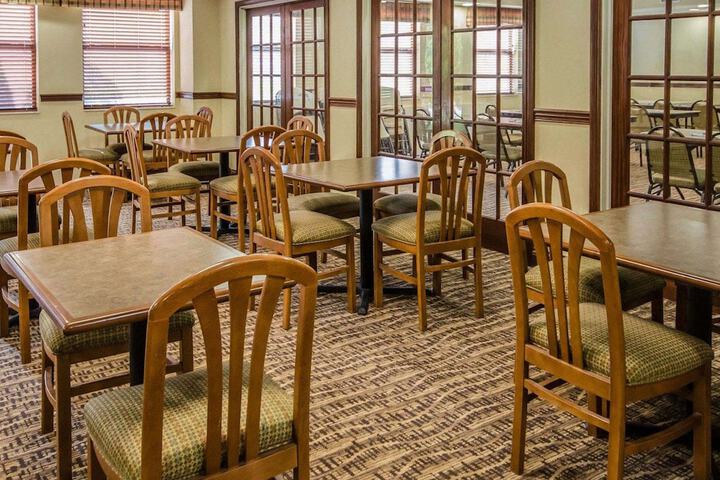 Quality Suites Jeffersonville - Louisville North