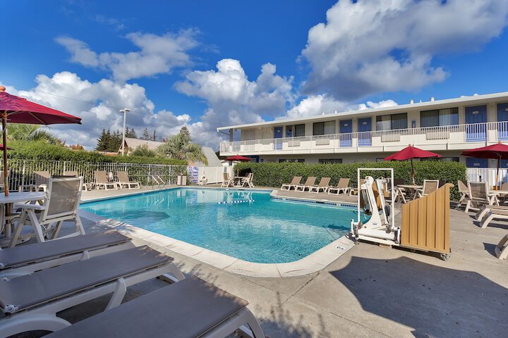 Pool 7 of 19