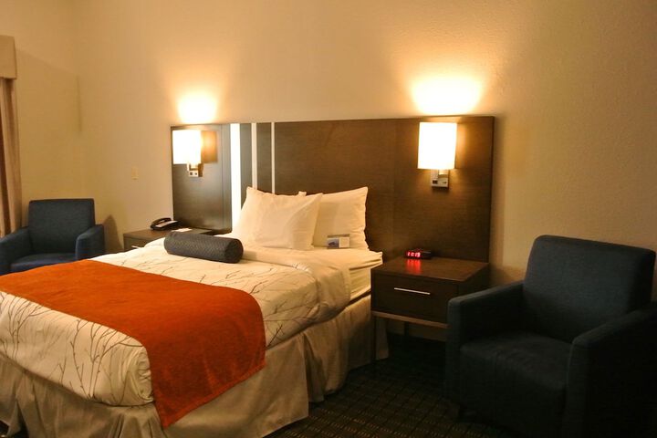 Room 25 of 31