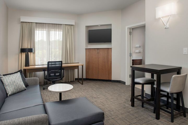 Room 47 of 79