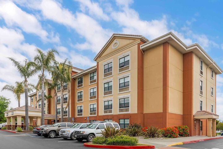 Hotel 3 of 87