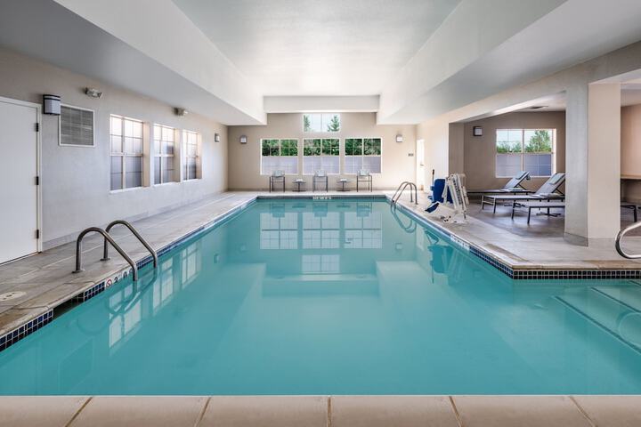 Pool 4 of 37