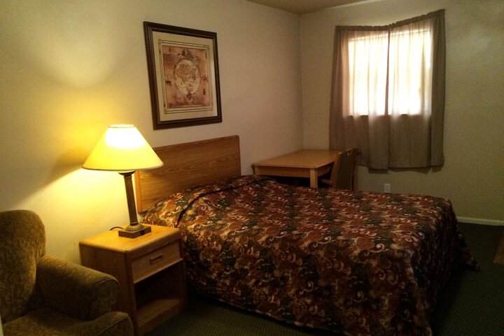 Room 4 of 11