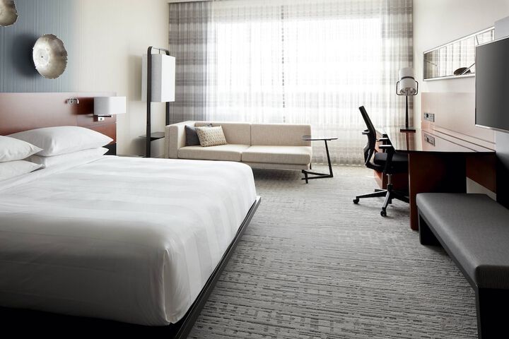 Montreal Airport Marriott In-Terminal Hotel