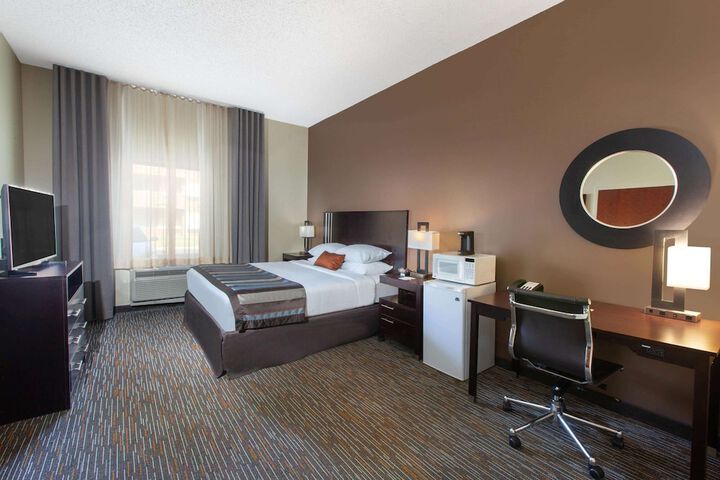 Room 16 of 23