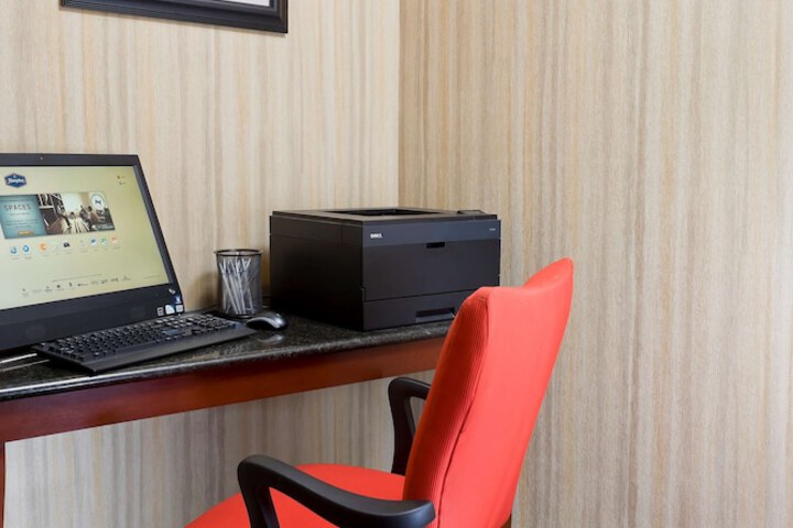 Business Center 25 of 25