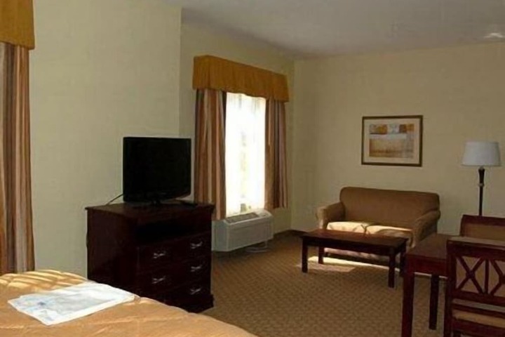 Room 27 of 35