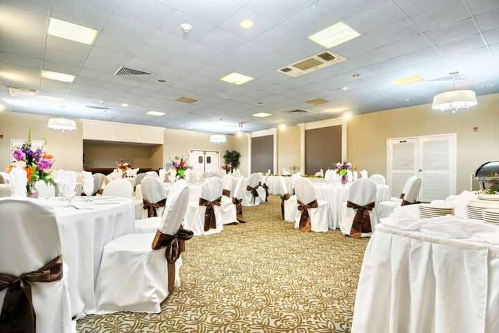 Travelodge by Wyndham Memphis Airport / Graceland