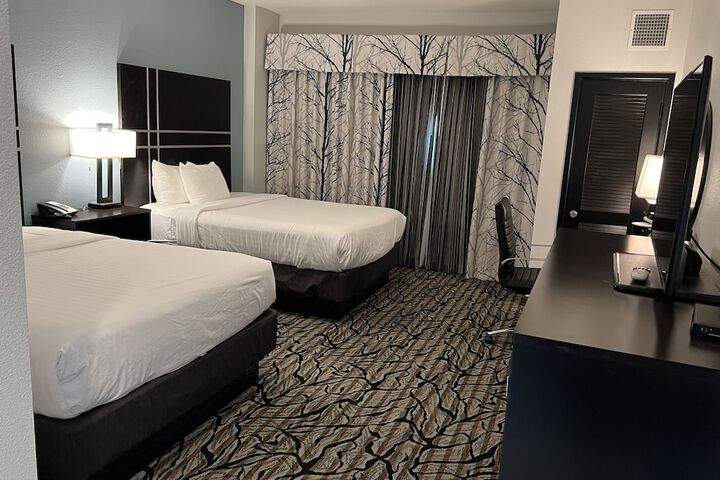 Room 45 of 66