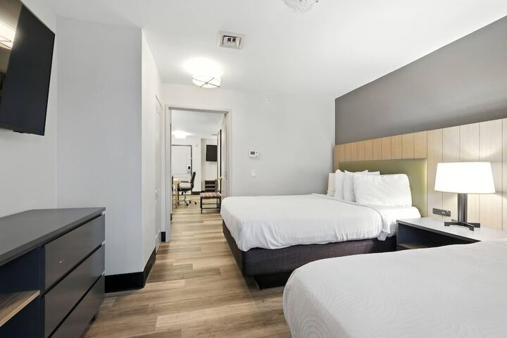 Country Inn & Suites by Radisson Merrillville, IN
