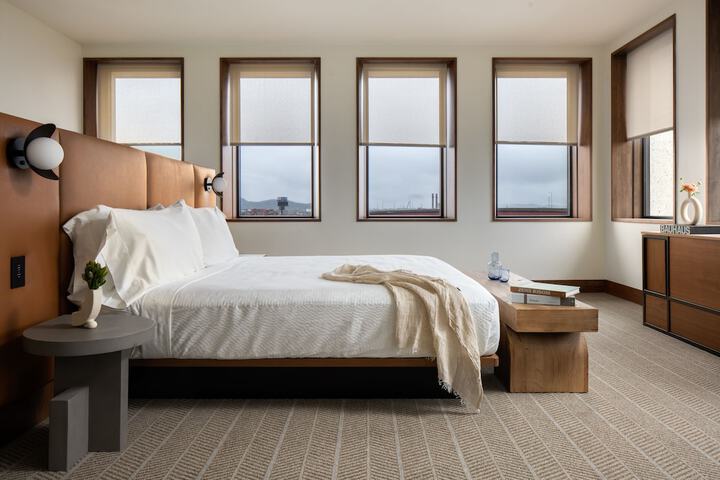 Room 34 of 91