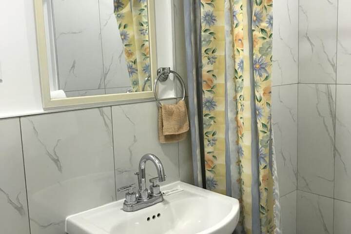 Room 15 of 26