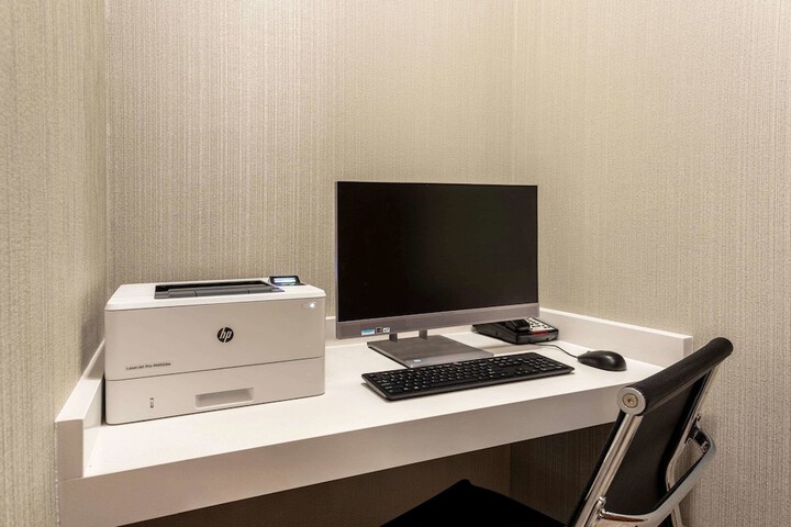 Business Center 53 of 54