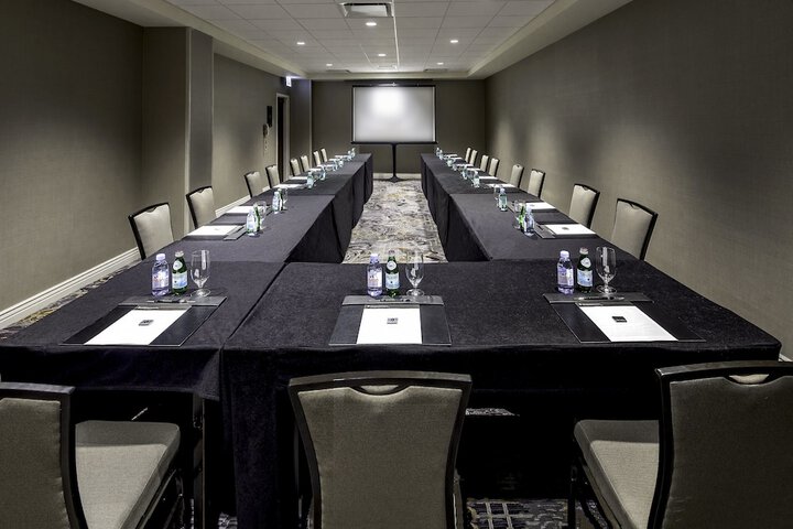 InterContinental Chicago Magnificent Mile by IHG