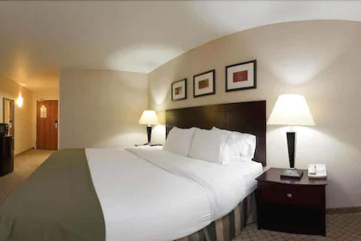 La Quinta Inn & Suites by Wyndham Ankeny IA - Des Moines IA