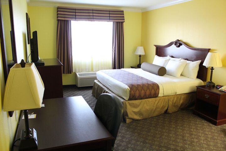 Room 18 of 29