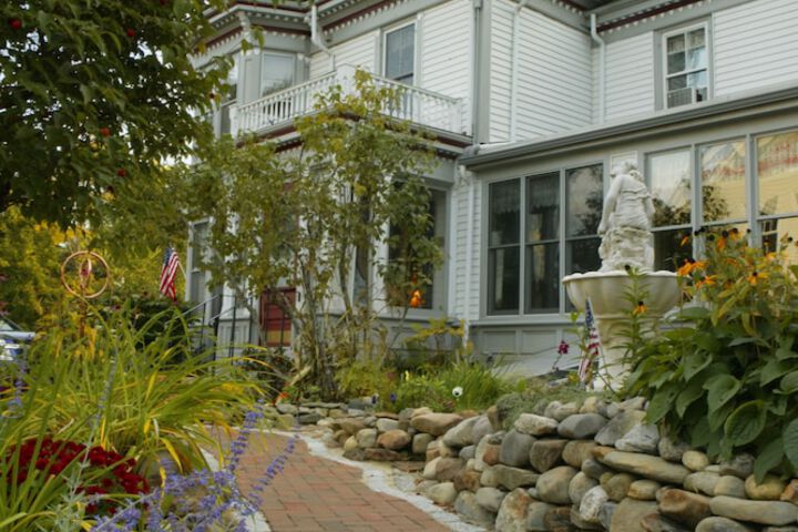 Hartstone Inn