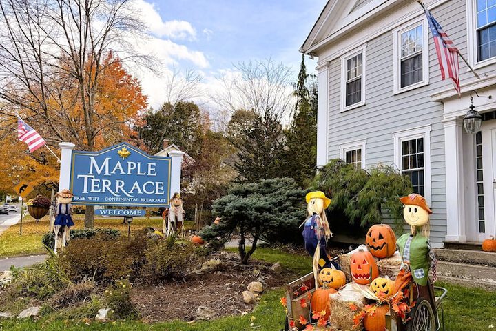 Maple Terrace Motel