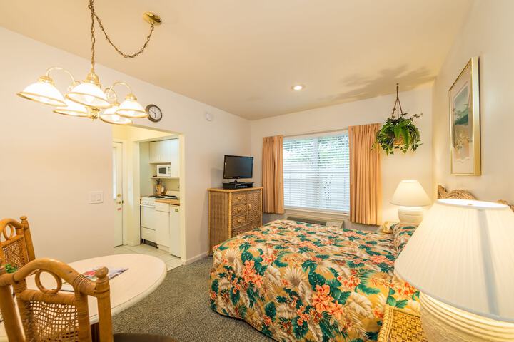 Room 10 of 27