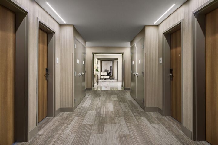 Ballroom/Hall 82 of 104
