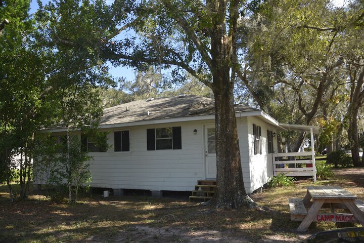 Camp Mack Lodge Marina & RV Resort