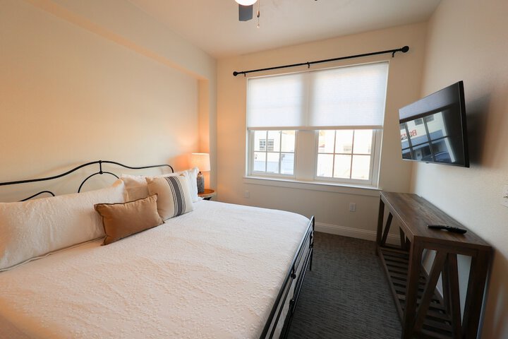 Room 99 of 220