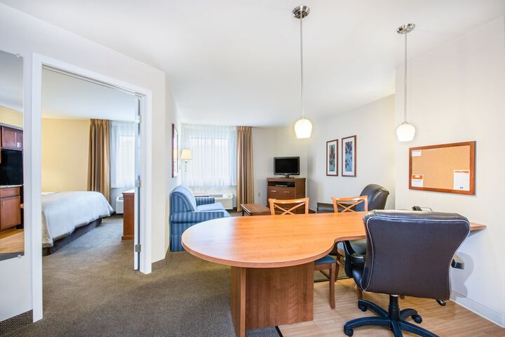 Room 15 of 27
