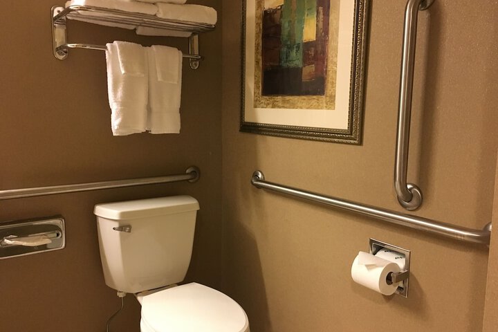 Room 22 of 83