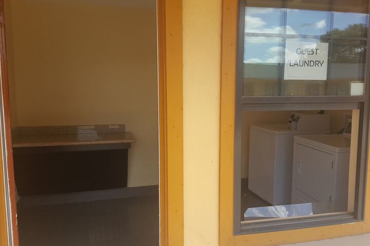 Room 4 of 12