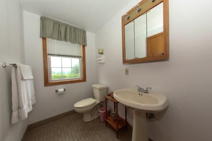 Room 12 of 17