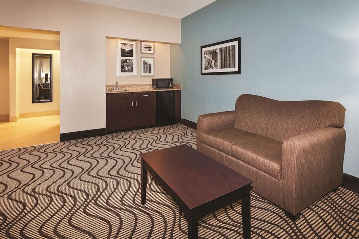 Room 30 of 44