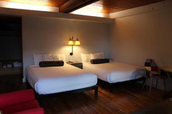 Room 12 of 21
