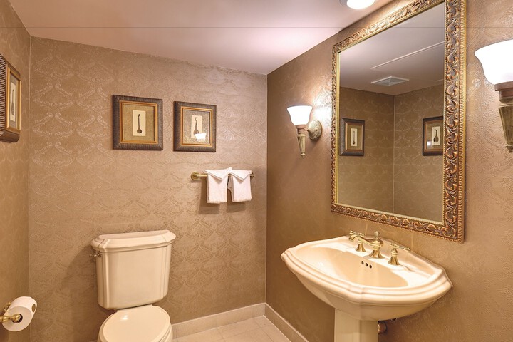 Room 13 of 63