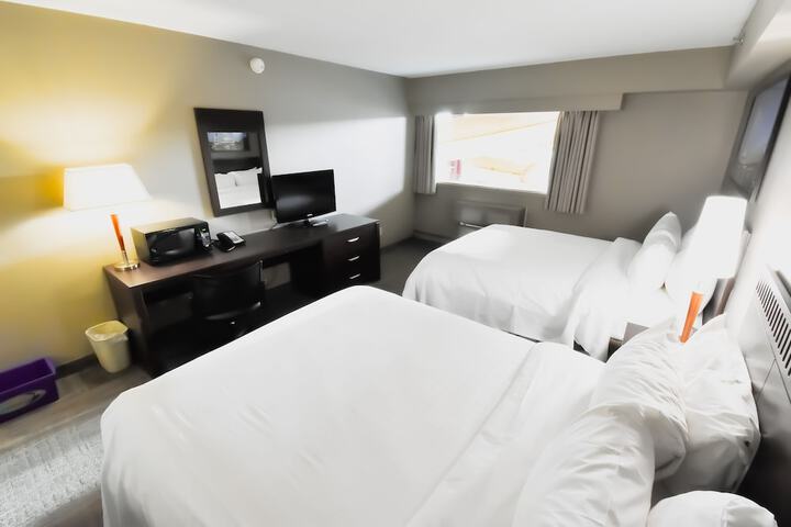 Room 30 of 48