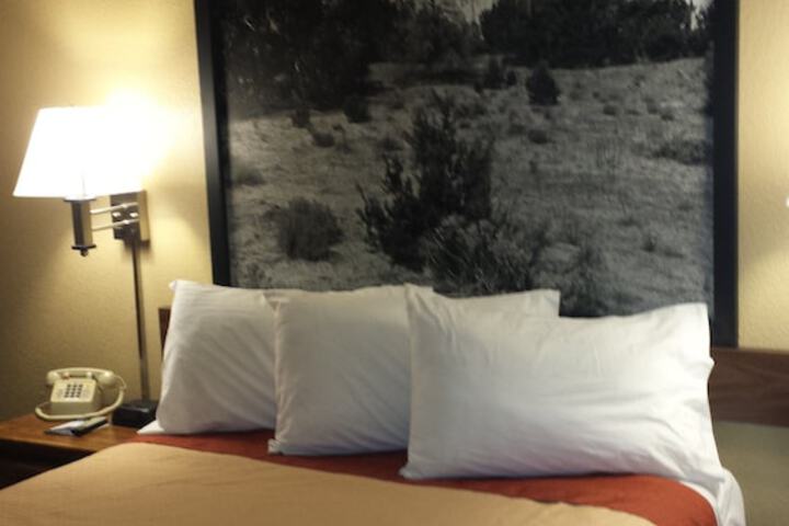 Room 17 of 34