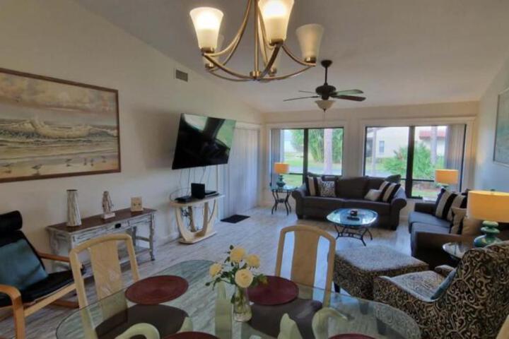 LUX VILLAs on beautiful Palmer Ranch
