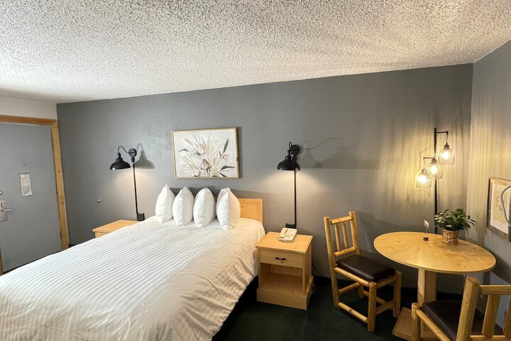 Room 55 of 79