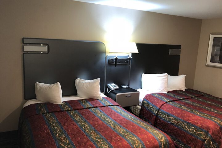 Room 9 of 26