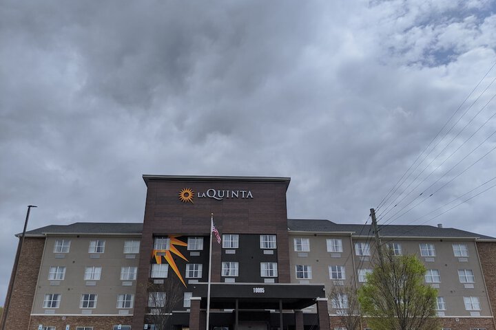 Hotel 4 of 67