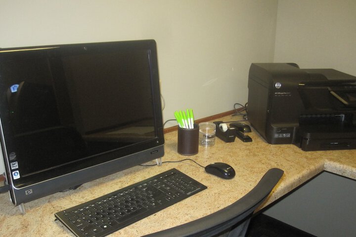 Business Center 22 of 22