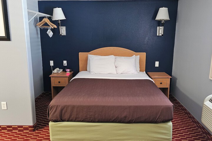 Room 13 of 49